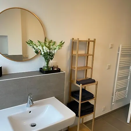 Traumhaft Helle Mit Sonnenterrasse דירה *