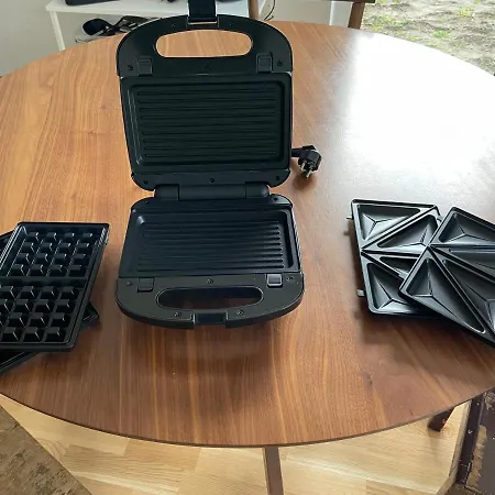 Traumhaft Helle Mit Sonnenterrasse דירה וורמס